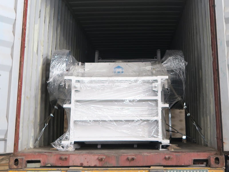 APJ-4060 jaw crusher loading