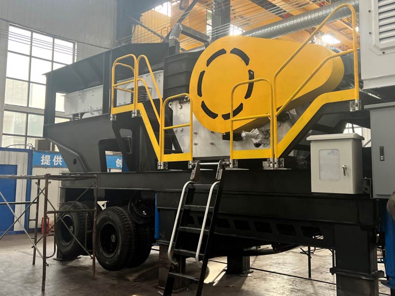 mobile crushing and screening plant