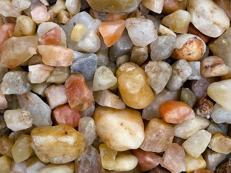 Crushed Golden Quartz Gravel