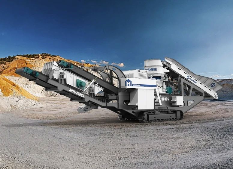 track-mounted type mobile rock crusher