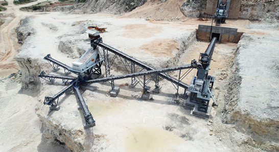 What is stationary crusher