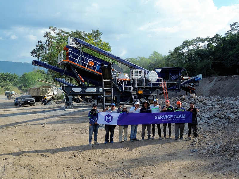 wheel chassis mobile crushing plant in El Salvador and andamine service team