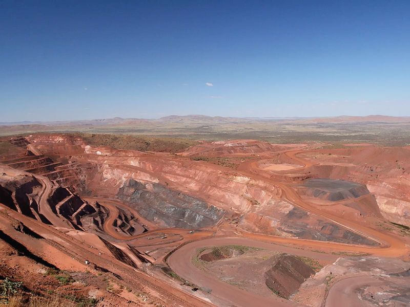 iron ore mine in Australia