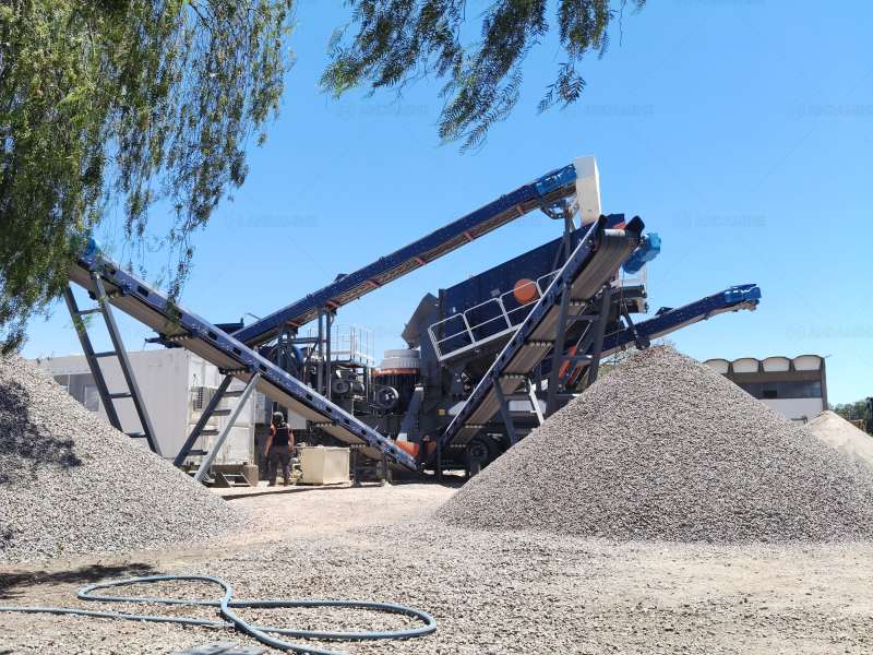 mobile crusher for high abrasion rock crushing