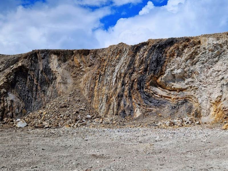 Configuration of Hard Rock and Soft Rock Crushing Production Lines