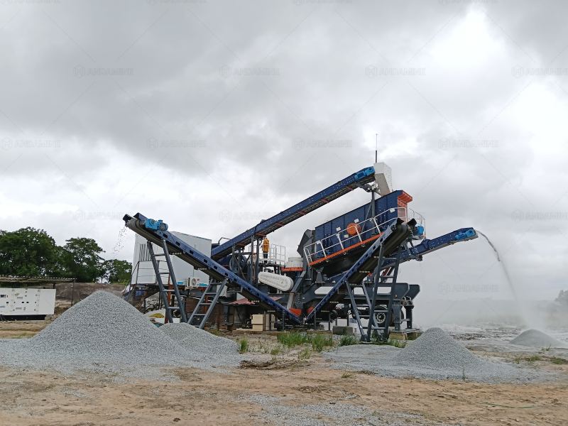 4 in 1 mobile crushing plant for granite processing