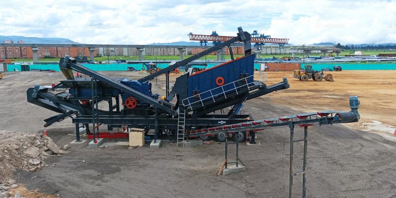 3 in 1 mobile impact crusher installed in Colombia for construction waste recycling
