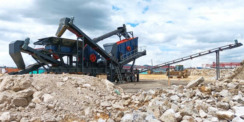 mobile impact crusher to recycle demolition waste for metro construction project in Colombia